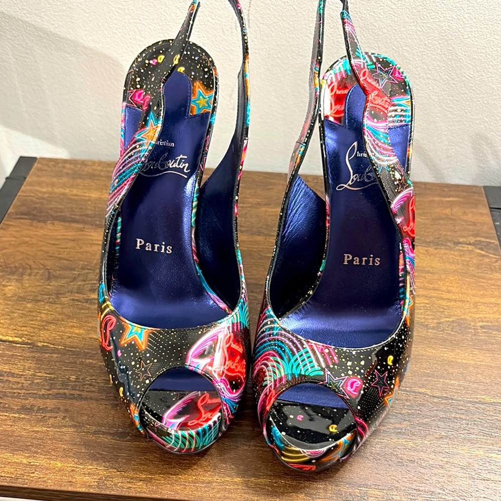 Christian Louboutin Hot Chick Sling Alta 120.